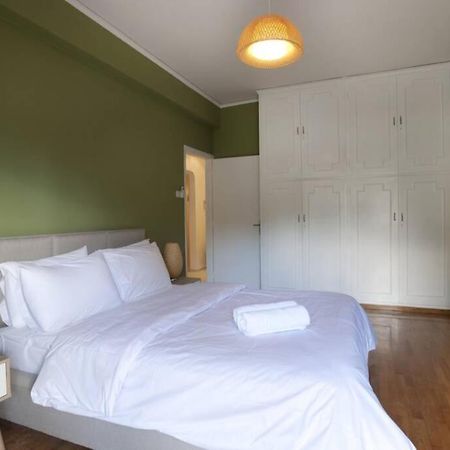 Palaio Faliro, A Bright And Spacious Apartment Athen Exterior foto