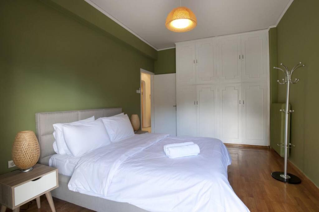 Palaio Faliro, A Bright And Spacious Apartment Athen Exterior foto