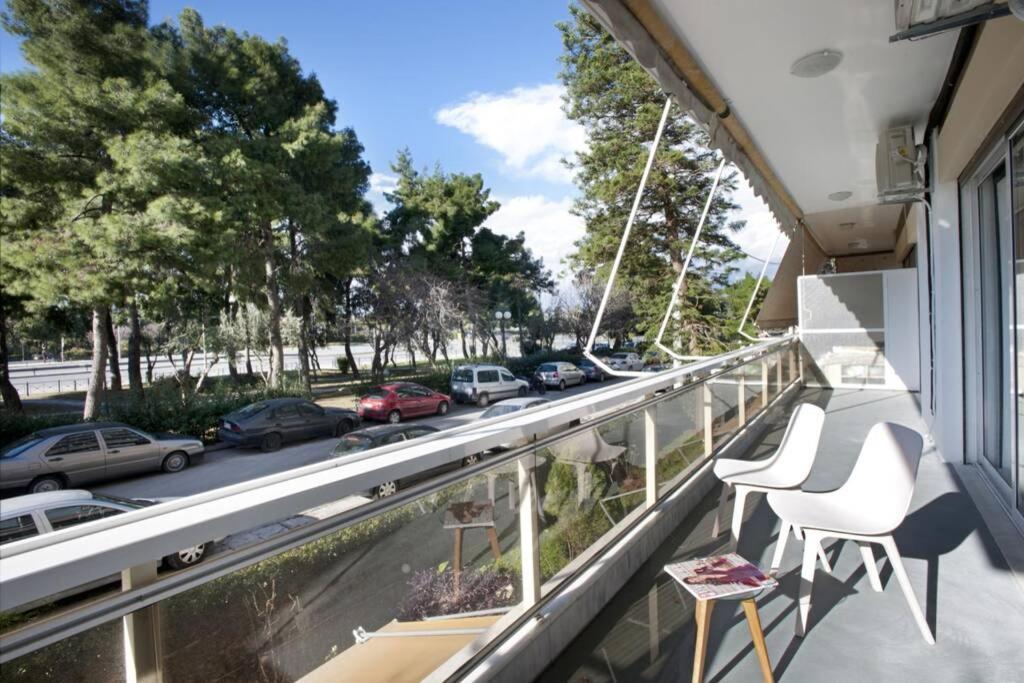 Palaio Faliro, A Bright And Spacious Apartment Athen Exterior foto